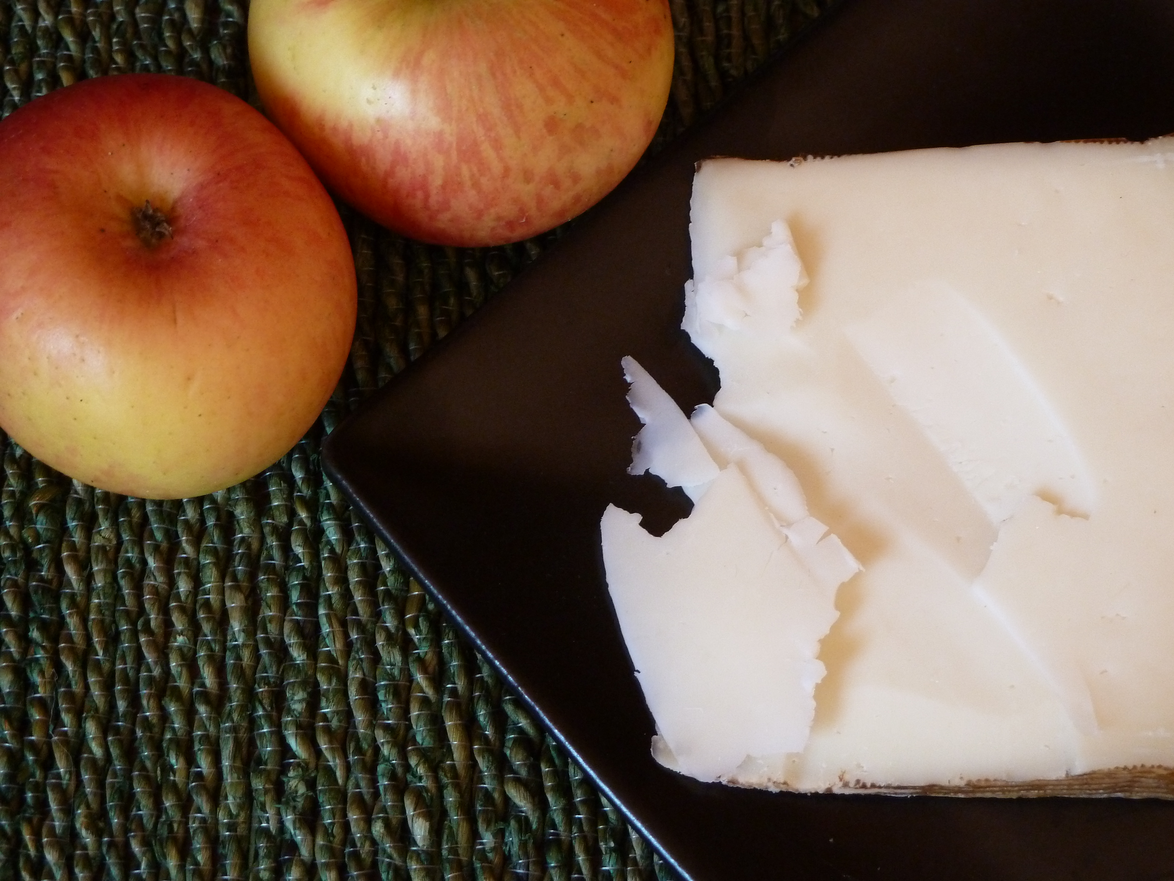 apples and cheese