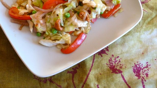 Stir-fried cabbage with cashews